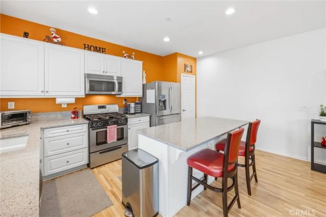 5418 Massa Way, Fontana, CA 92336