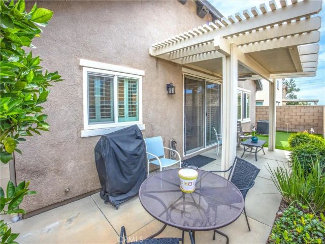 5418 Massa Way, Fontana, CA 92336