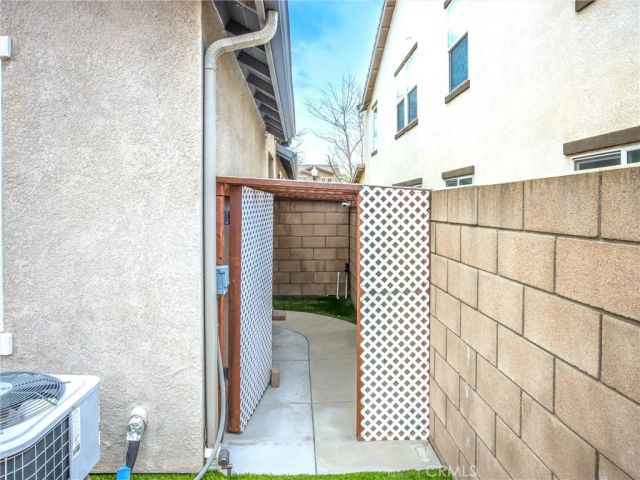5418 Massa Way, Fontana, CA 92336