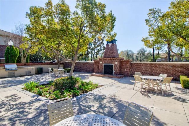 5418 Massa Way, Fontana, CA 92336