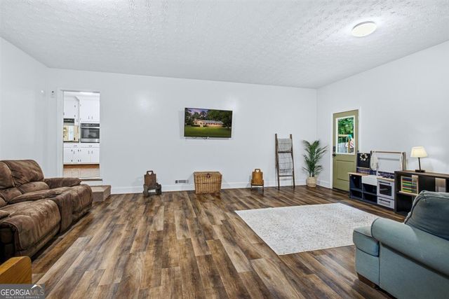 773 Sweetbriar Circle, Thomaston, GA 30286