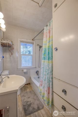 251 N Second Street, Toledo, WA 98591