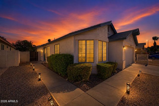 8859 W JOHN CABOT Road, Peoria, AZ 85382