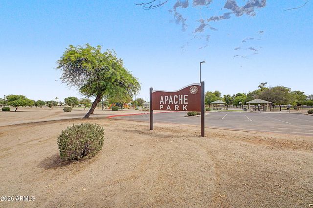 8859 W JOHN CABOT Road, Peoria, AZ 85382