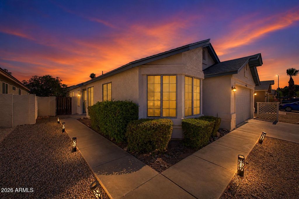 8859 W JOHN CABOT Road, Peoria, AZ 85382 — photo 2