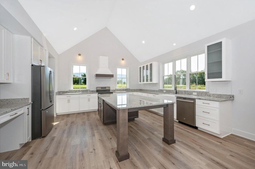Image 19 of property listing at 17023 RAVEN ROCK RD, Sabillasville, MD 21780