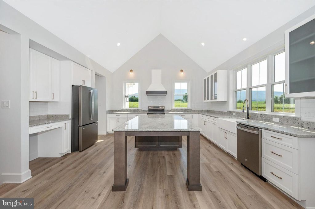 Image 20 of property listing at 17023 RAVEN ROCK RD, Sabillasville, MD 21780