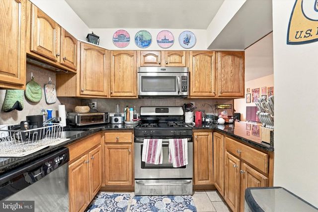 316 HERMIT ST, Philadelphia, PA 19128
