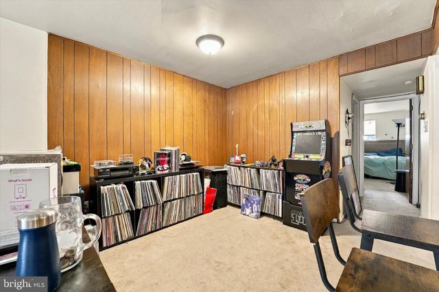 316 HERMIT ST, Philadelphia, PA 19128