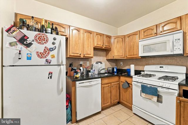 316 HERMIT ST, Philadelphia, PA 19128