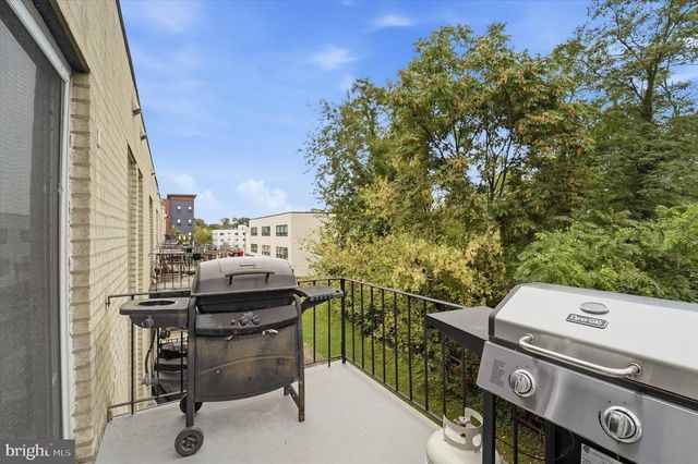 316 HERMIT ST, Philadelphia, PA 19128