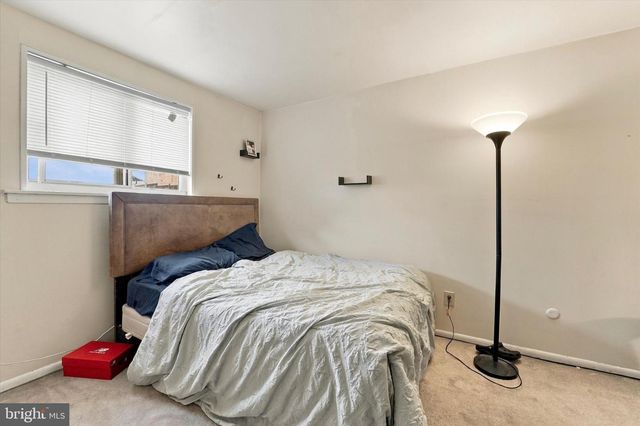 316 HERMIT ST, Philadelphia, PA 19128