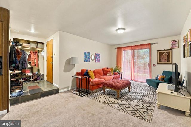 316 HERMIT ST, Philadelphia, PA 19128