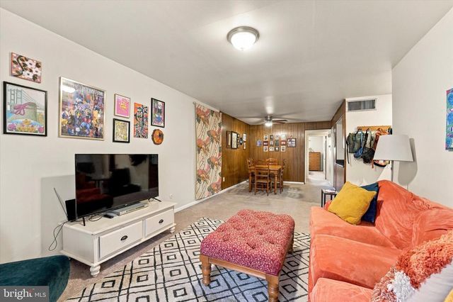 316 HERMIT ST, Philadelphia, PA 19128