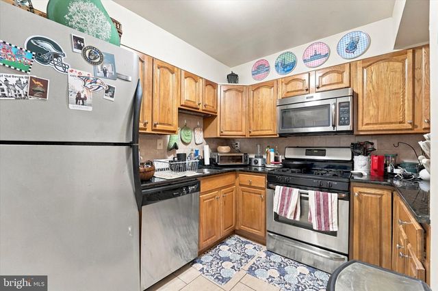 316 HERMIT ST, Philadelphia, PA 19128