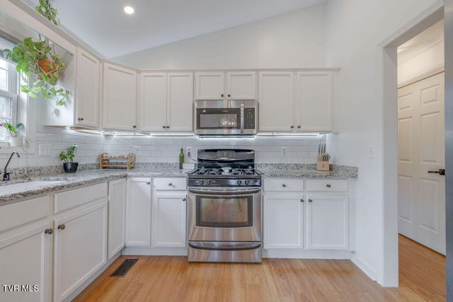 18 Audrey Lane, Jonesborough, TN 37659