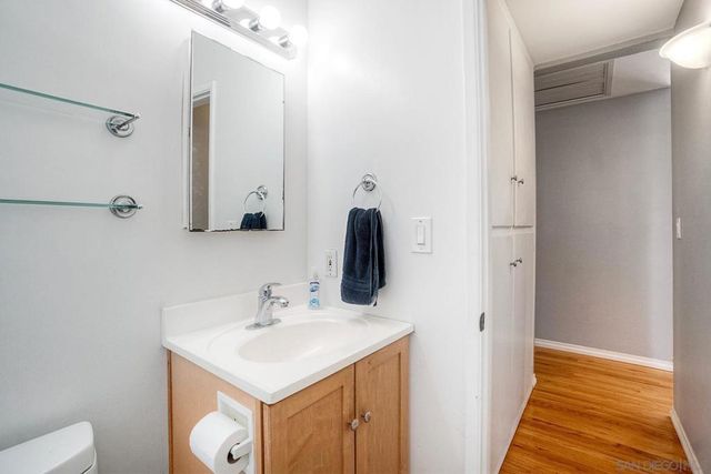 8884 Haveteur, San Diego, CA 92123