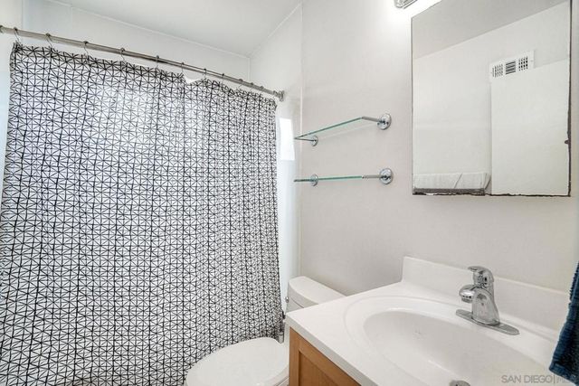 8884 Haveteur, San Diego, CA 92123