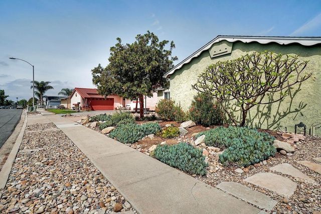 8884 Haveteur, San Diego, CA 92123