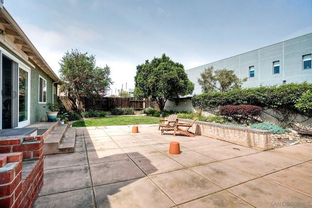 8884 Haveteur, San Diego, CA 92123