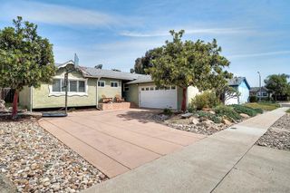 8884 Haveteur, San Diego, CA 92123