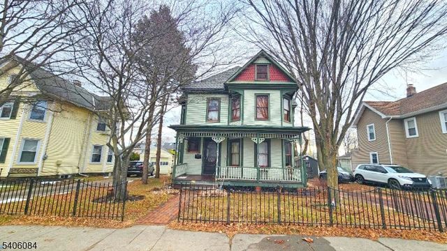 52 Union St, Rockaway Boro, NJ 07866