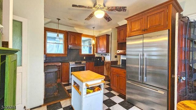 52 Union St, Rockaway Boro, NJ 07866