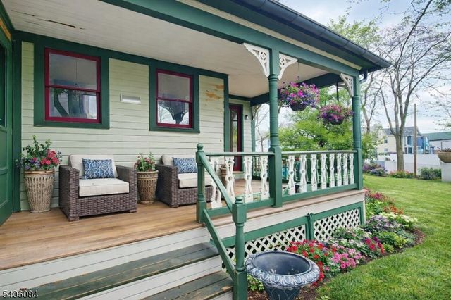 52 Union St, Rockaway Boro, NJ 07866