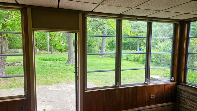 645 Judge Avenue, Waukegan, IL 60085