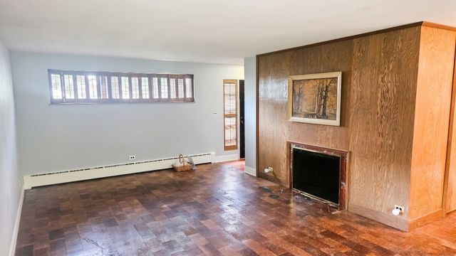 645 Judge Avenue, Waukegan, IL 60085