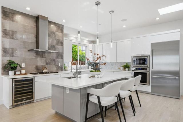 612 Hobart Avenue, San Mateo, CA 94402
