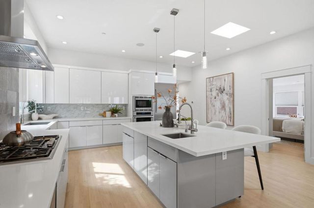 612 Hobart Avenue, San Mateo, CA 94402