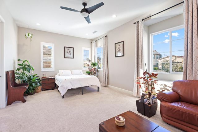 822 Overstone Ave Avenue, Madera, CA 93636