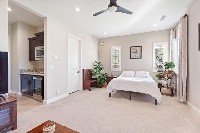 822 Overstone Ave Avenue, Madera, CA 93636