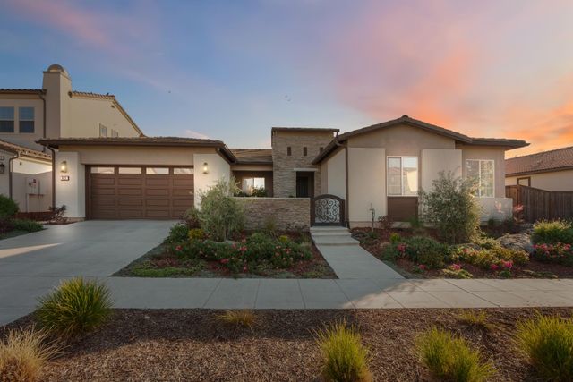 822 Overstone Ave Avenue, Madera, CA 93636