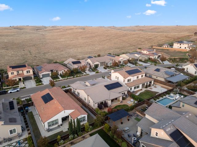 822 Overstone Ave Avenue, Madera, CA 93636