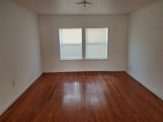 351 S Waco Street, Van Alstyne, TX 75495