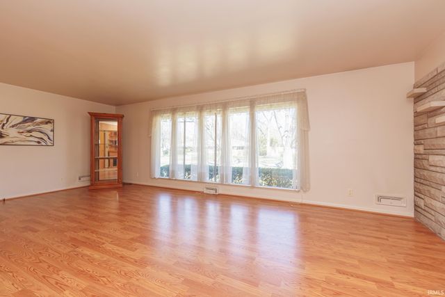 3107 W Beechwood Avenue, Muncie, IN 47304