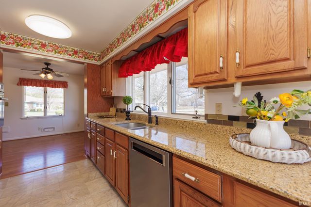 3107 W Beechwood Avenue, Muncie, IN 47304