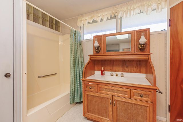 3107 W Beechwood Avenue, Muncie, IN 47304