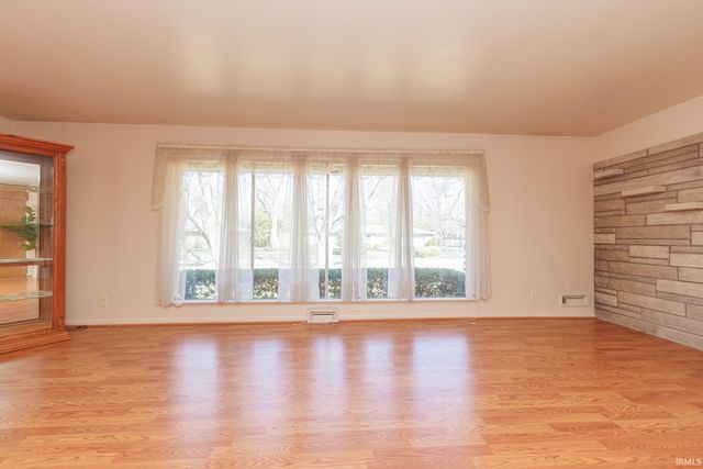 3107 W Beechwood Avenue, Muncie, IN 47304