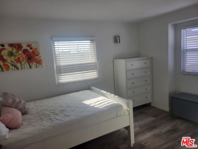 4827 SATURN Street, Los Angeles, CA 90019