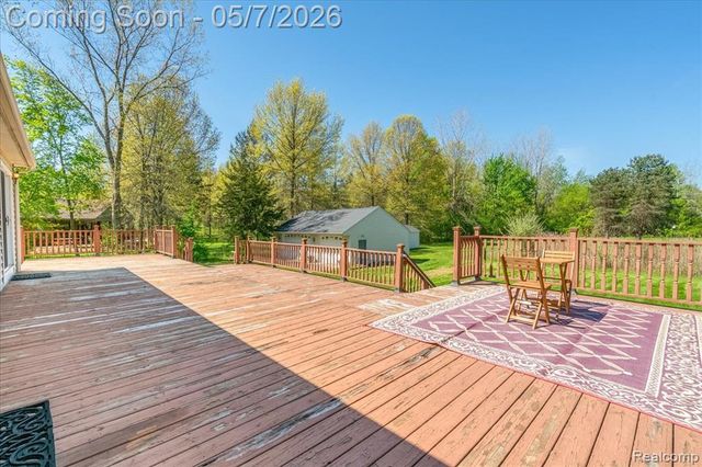 20650 Sherwood Road, Belleville, MI 48111