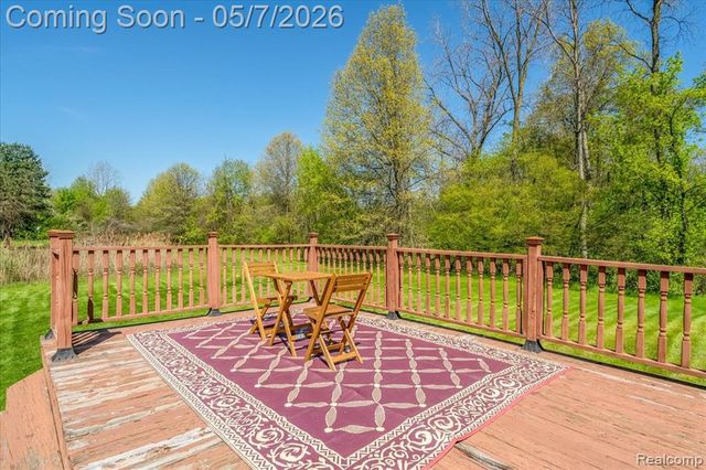 20650 Sherwood Road, Belleville, MI 48111