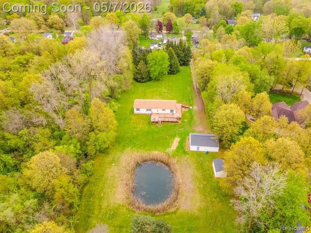 20650 Sherwood Road, Belleville, MI 48111