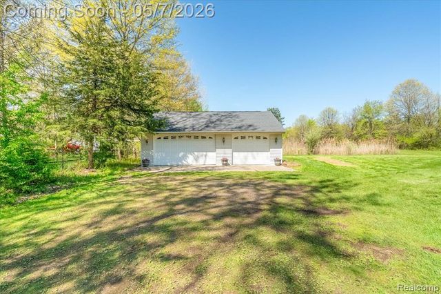 20650 Sherwood Road, Belleville, MI 48111