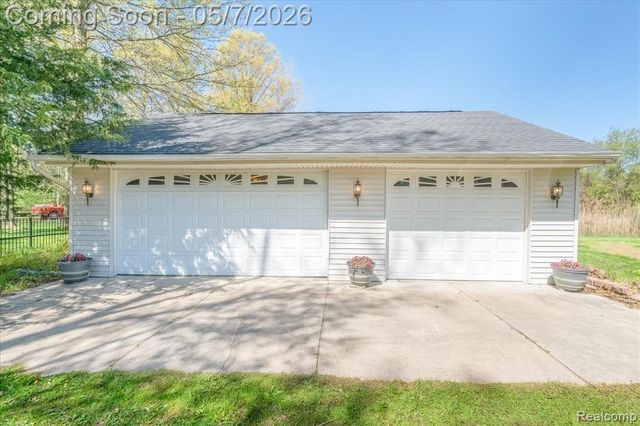 20650 Sherwood Road, Belleville, MI 48111