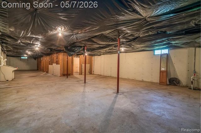 20650 Sherwood Road, Belleville, MI 48111