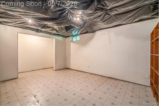 20650 Sherwood Road, Belleville, MI 48111