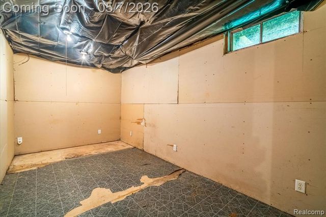 20650 Sherwood Road, Belleville, MI 48111